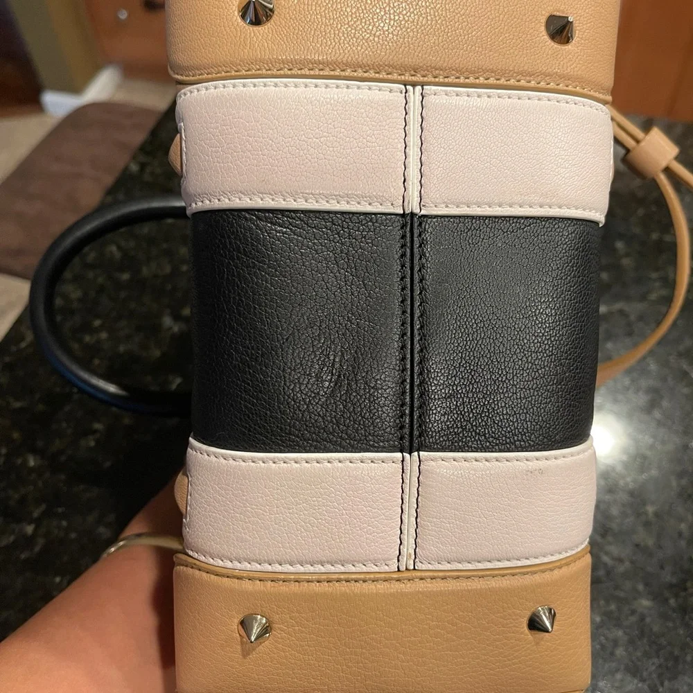 Givenchy bag - Picture 2 of 6